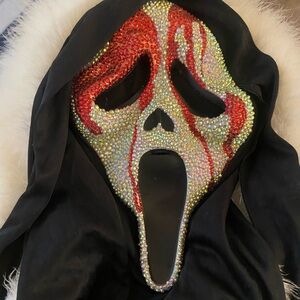 🖤❤️CRYSTAL SCREAM MASK ❤️🖤